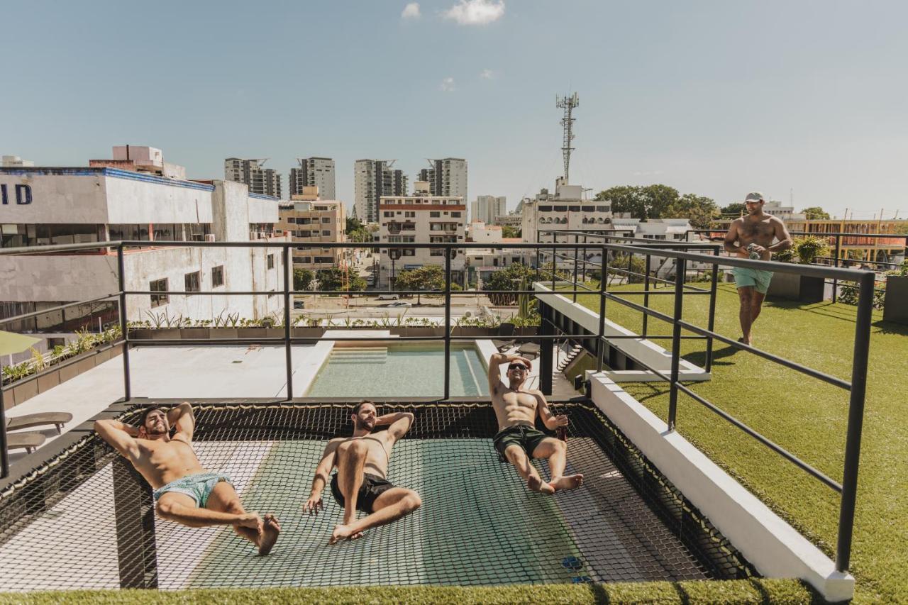 Caleta Hostel Rooftop & Pool Cancun Exterior photo