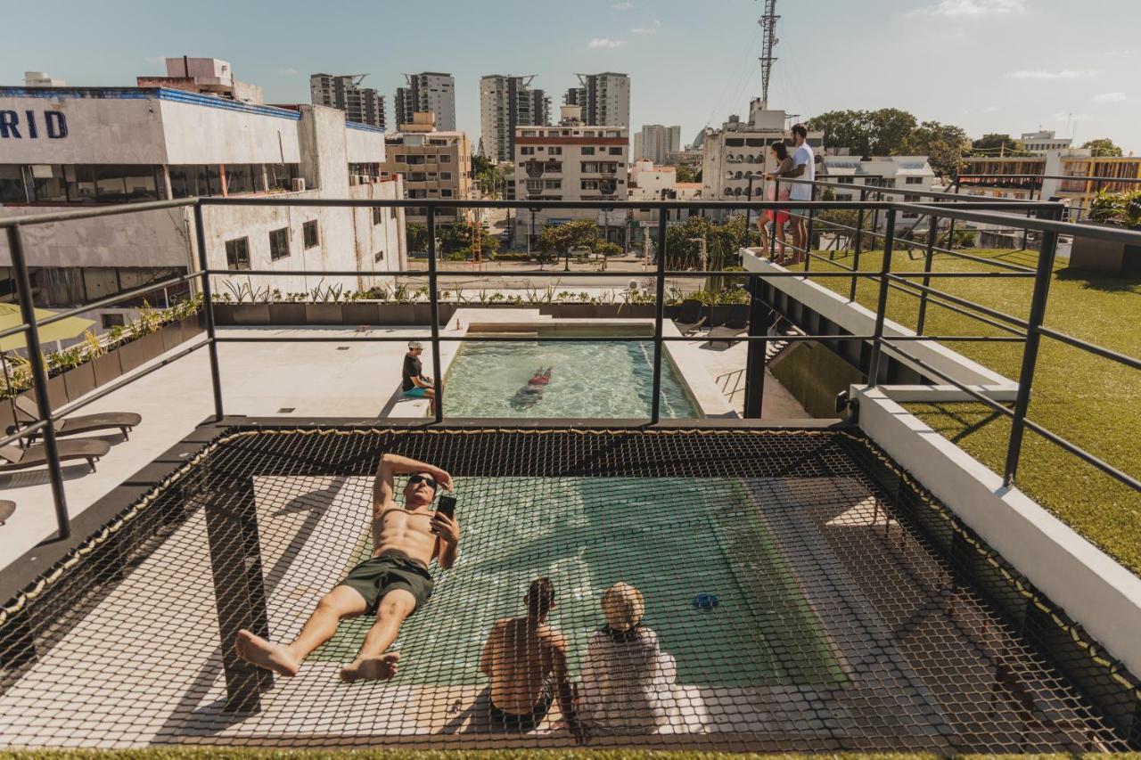 Caleta Hostel Rooftop & Pool Cancun Exterior photo