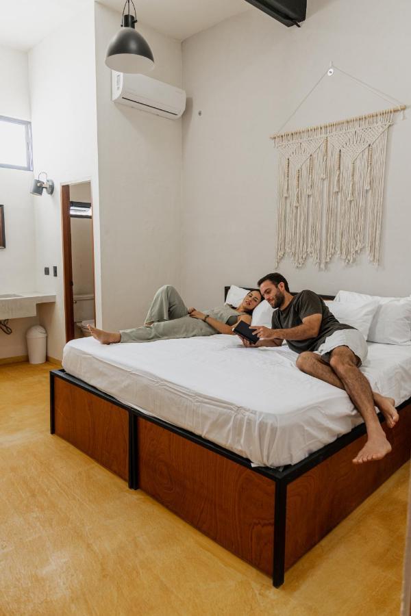 Caleta Hostel Rooftop & Pool Cancun Exterior photo