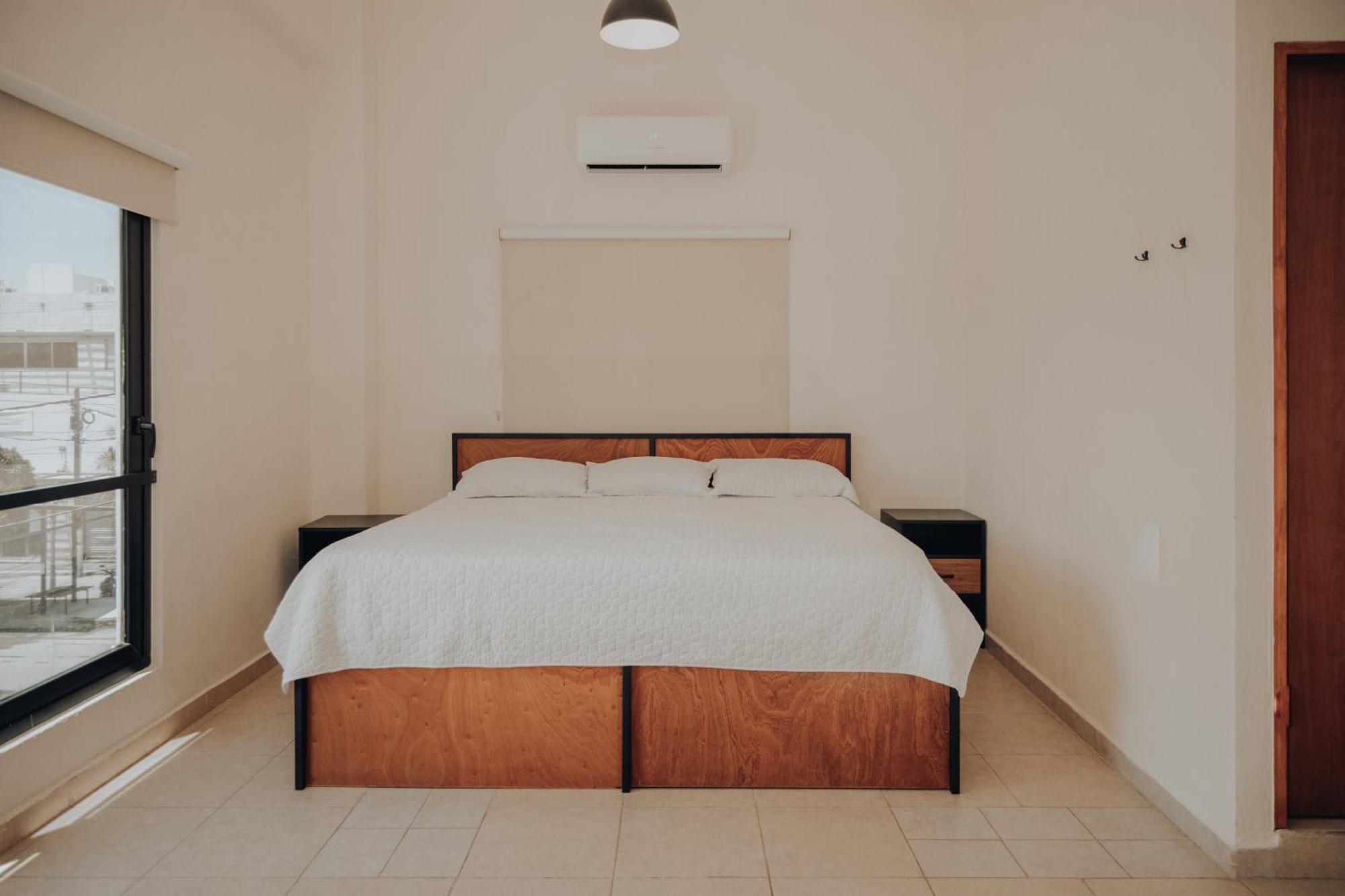 Caleta Hostel Rooftop & Pool Cancun Exterior photo