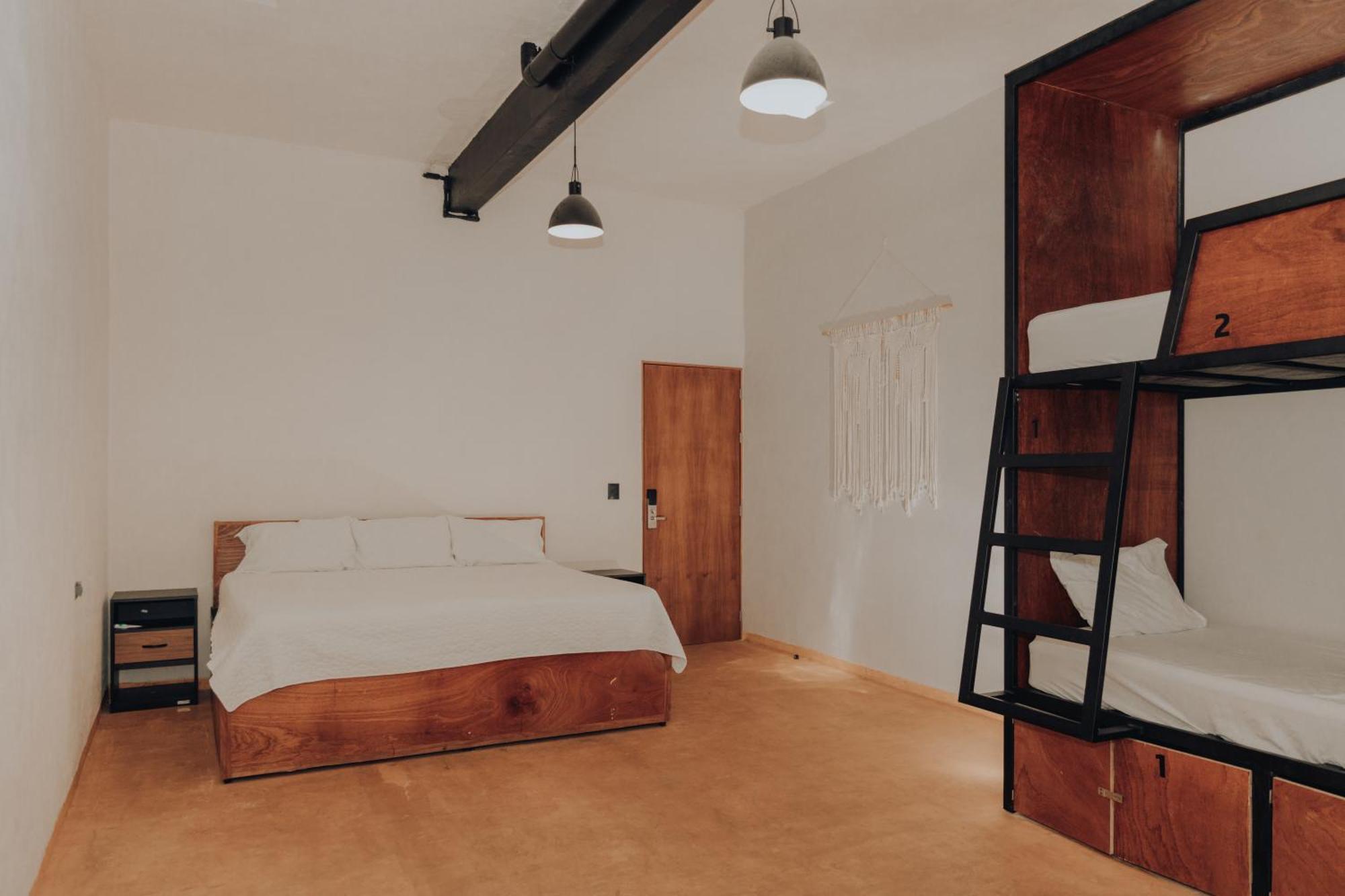 Caleta Hostel Rooftop & Pool Cancun Exterior photo